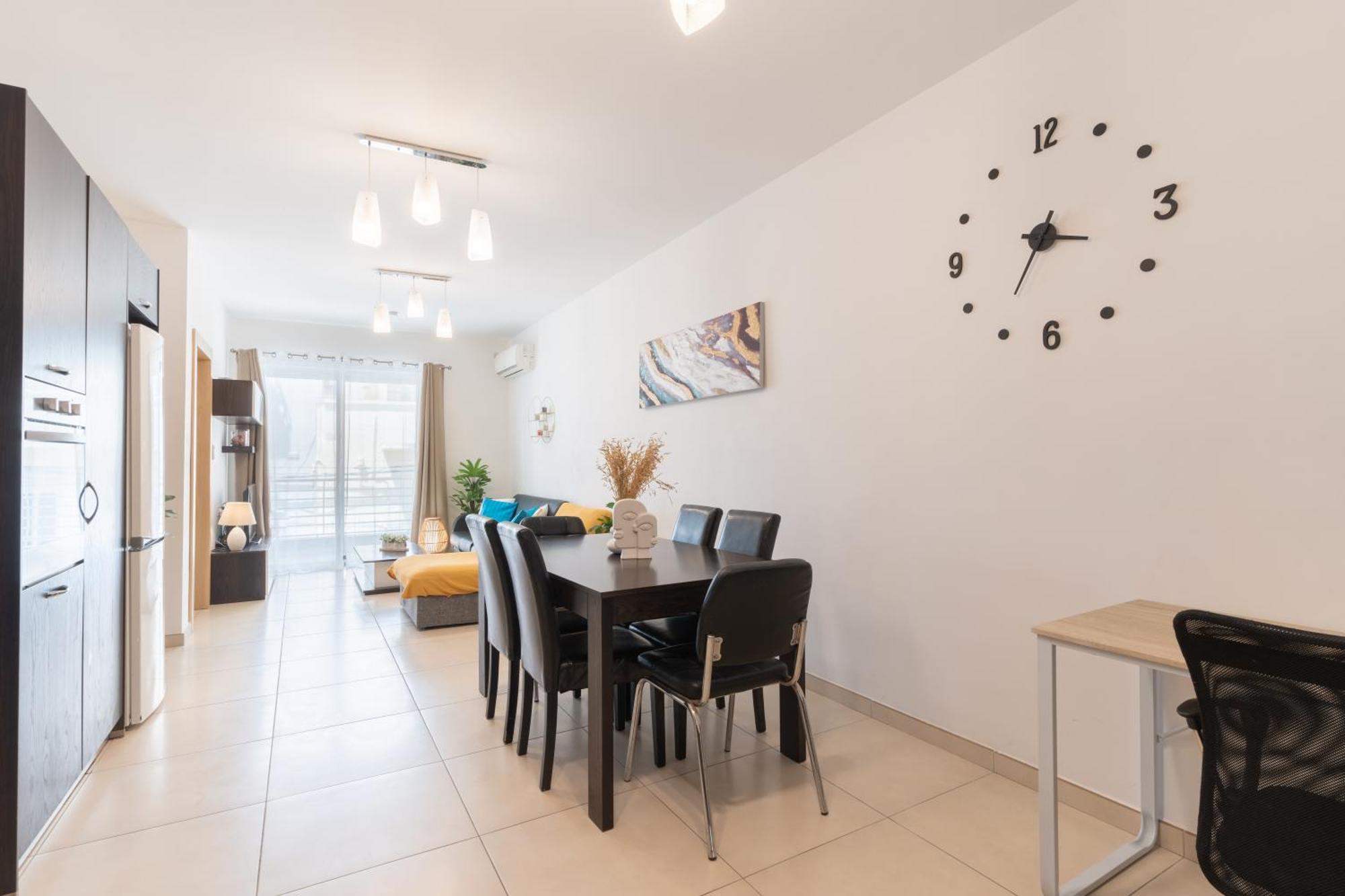 2 Bedroom In Central St Julians Prime Location In Paceville Apt 3 By Vaganza San Giuliano Esterno foto