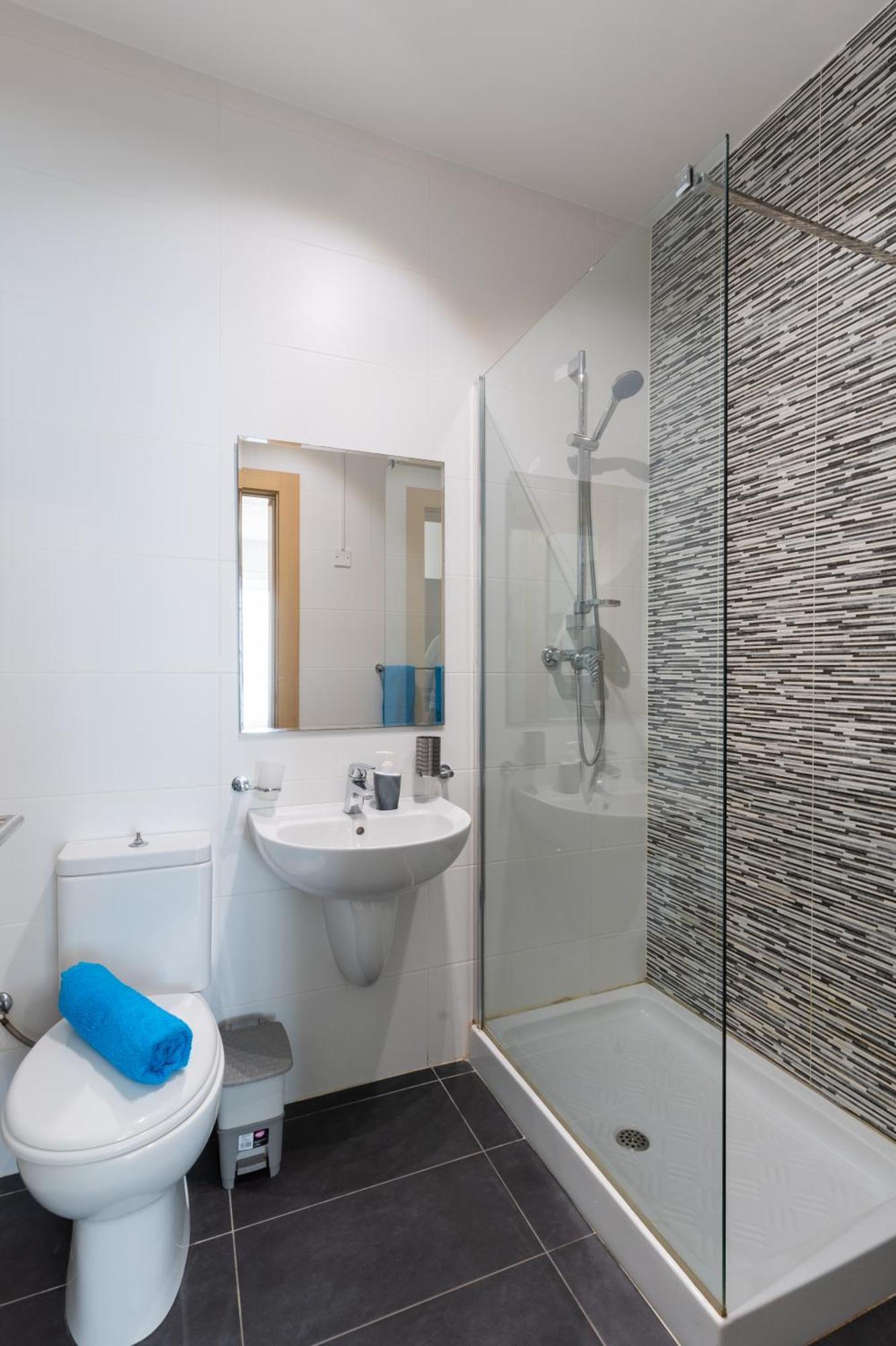 2 Bedroom In Central St Julians Prime Location In Paceville Apt 3 By Vaganza San Giuliano Esterno foto