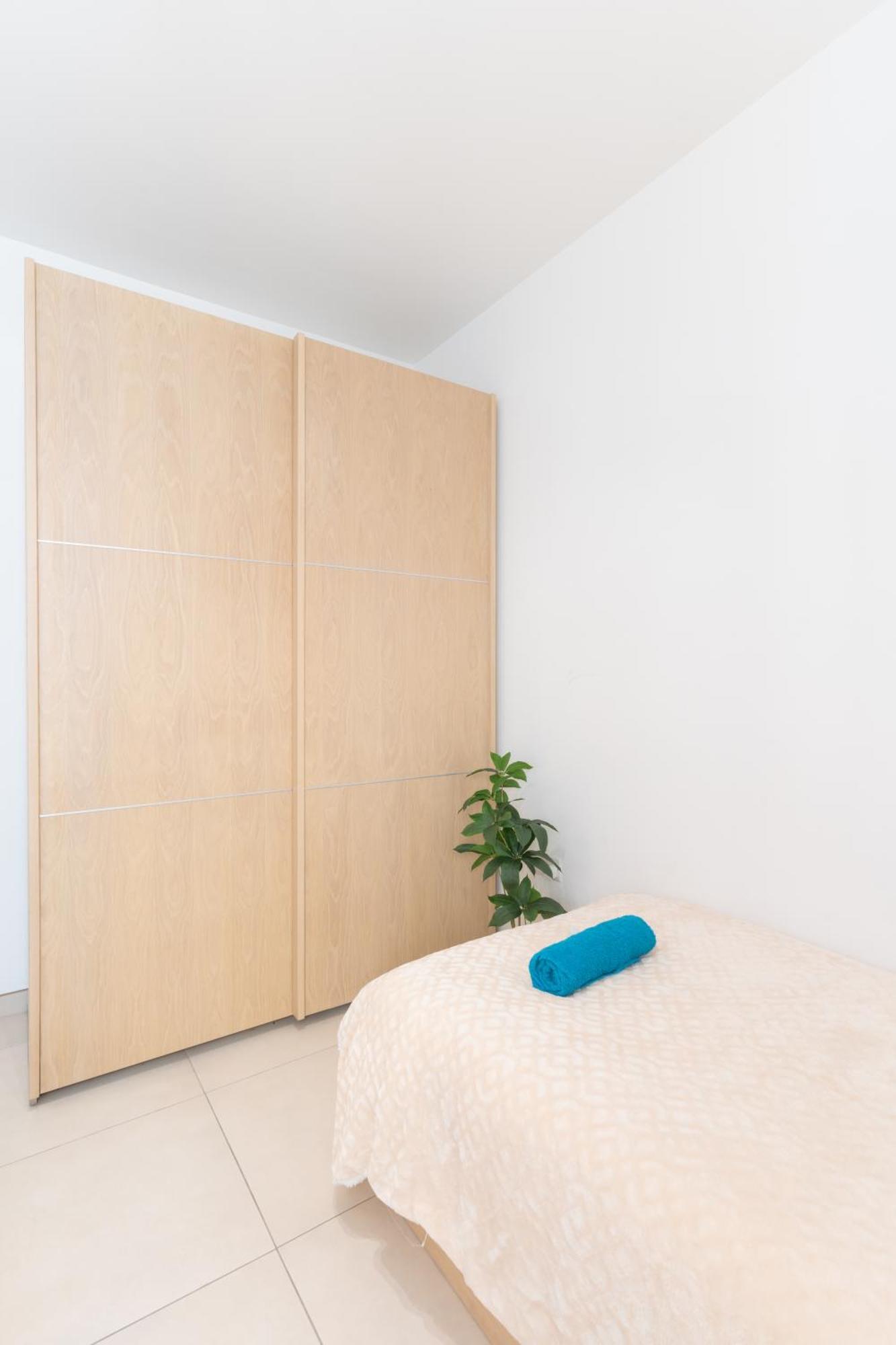 2 Bedroom In Central St Julians Prime Location In Paceville Apt 3 By Vaganza San Giuliano Esterno foto