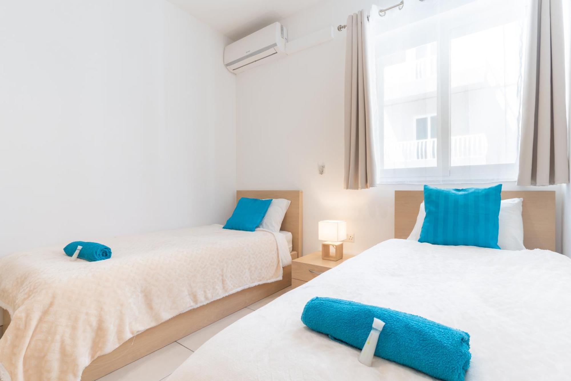2 Bedroom In Central St Julians Prime Location In Paceville Apt 3 By Vaganza San Giuliano Esterno foto