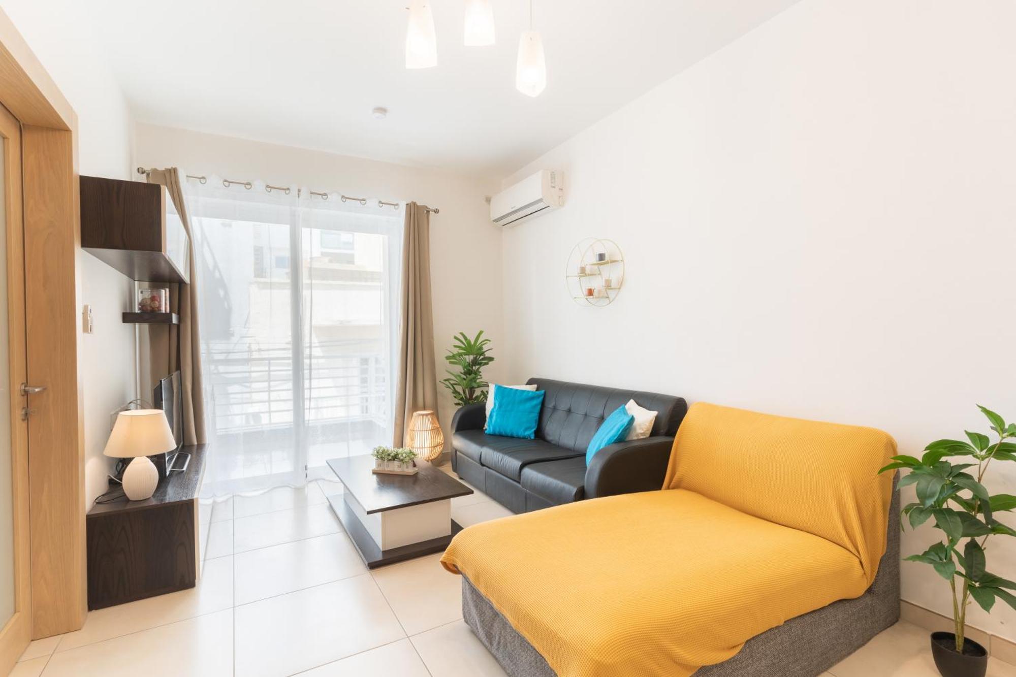 2 Bedroom In Central St Julians Prime Location In Paceville Apt 3 By Vaganza San Giuliano Esterno foto